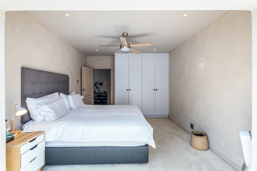 2 Bedroom Property for Sale in Green Point Western Cape